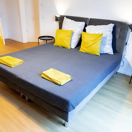 Four Bedroom In Urban Location Hamburg Exterior foto